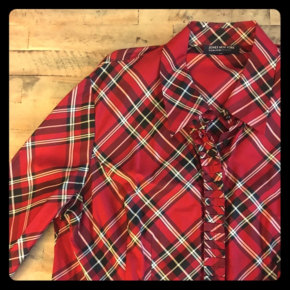 Plaid Red and white blouse